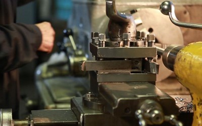Equipo de fabricación